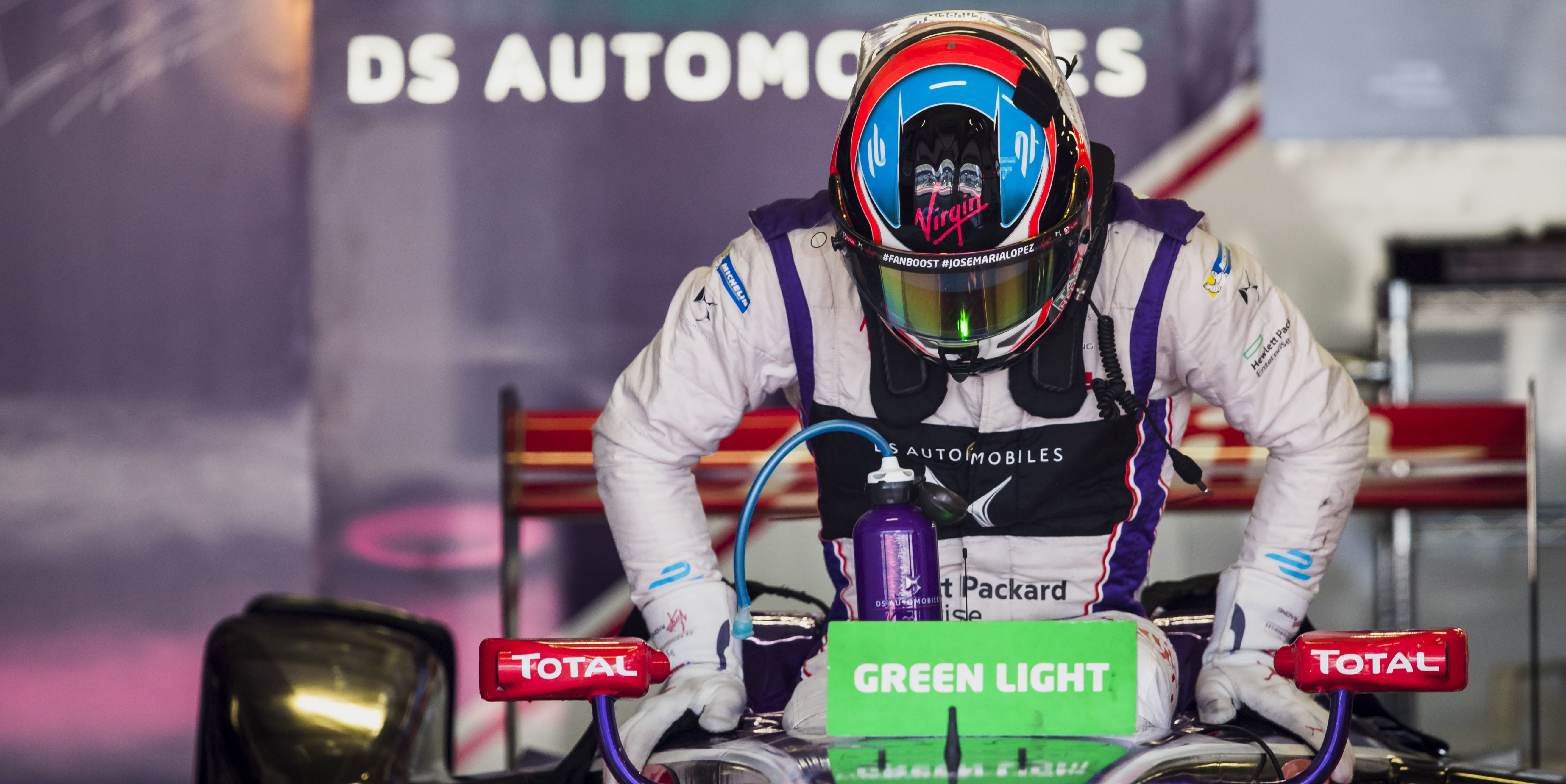 Formula E considering mandatory pitstops after car swaps end