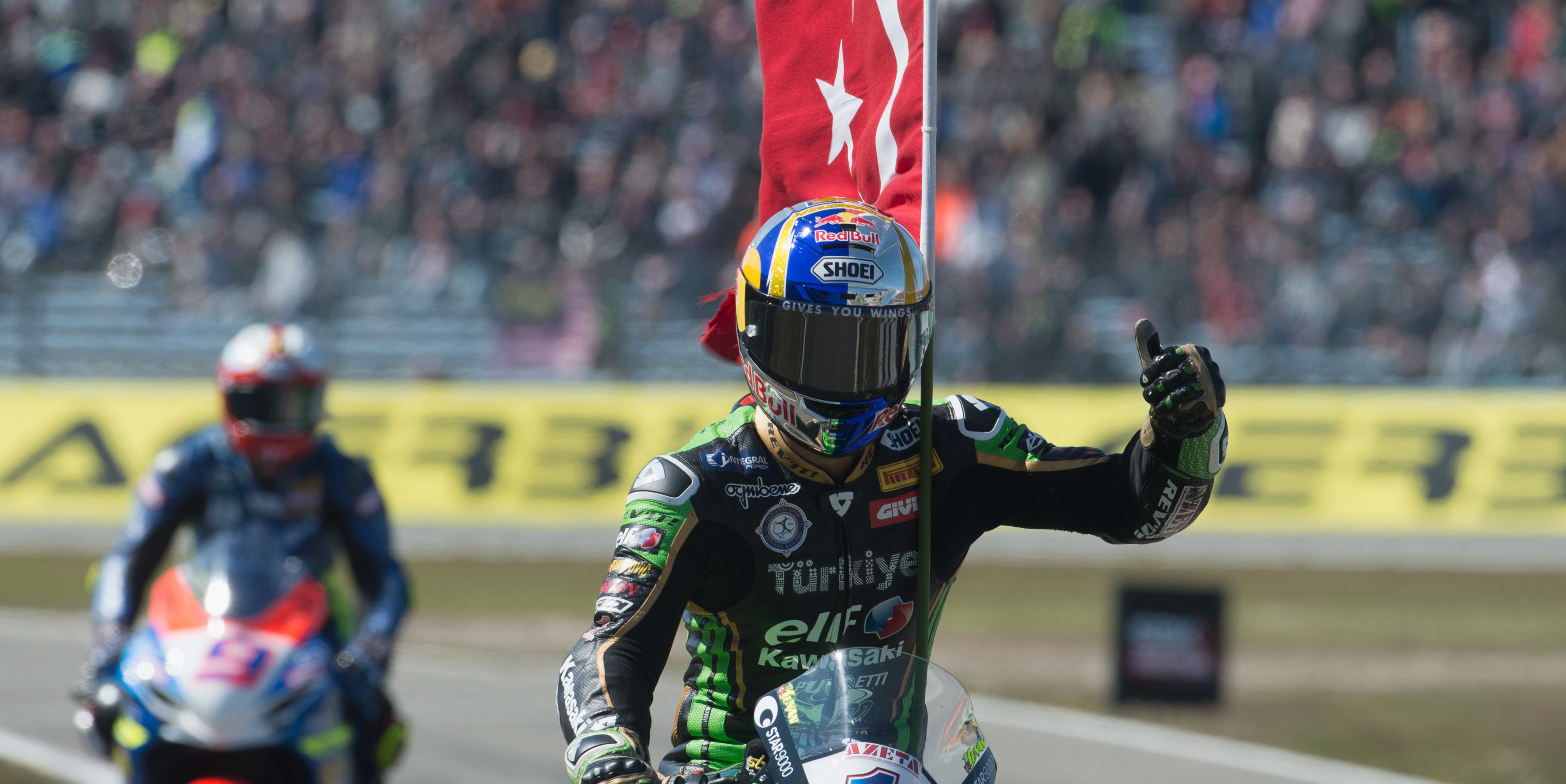 Sofuoglu holds off Mahias for 40th victory in tense Supersport race