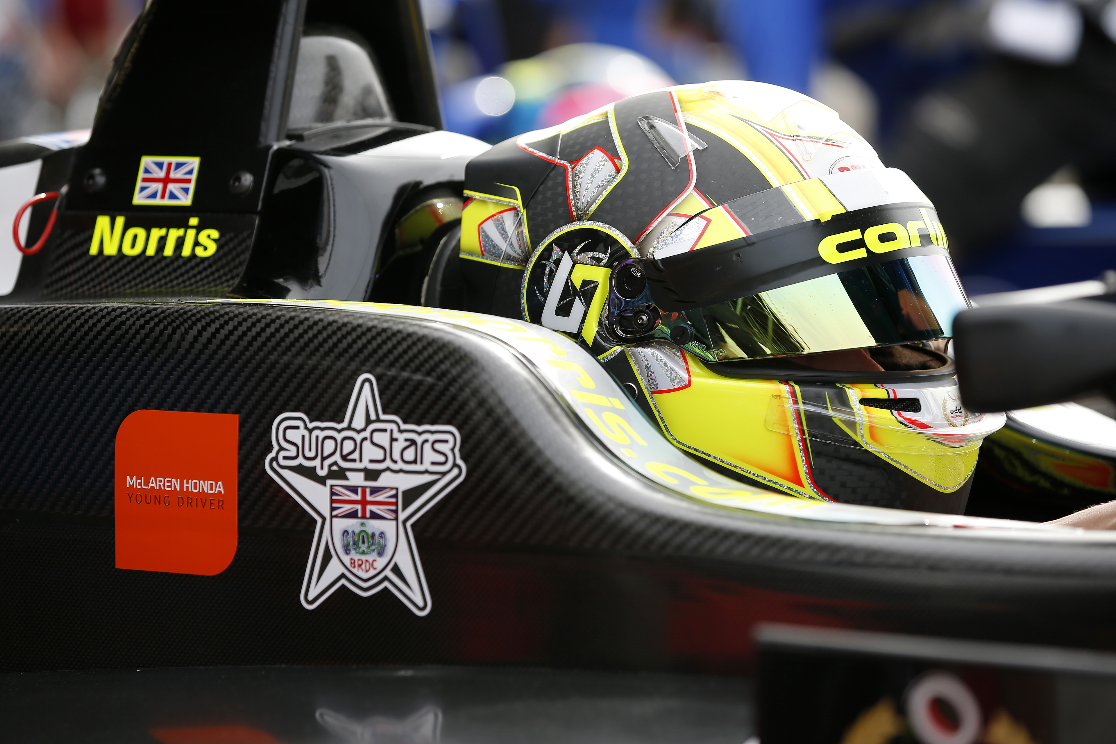 Norris to test the 2011 McLaren F1 car in Portugal