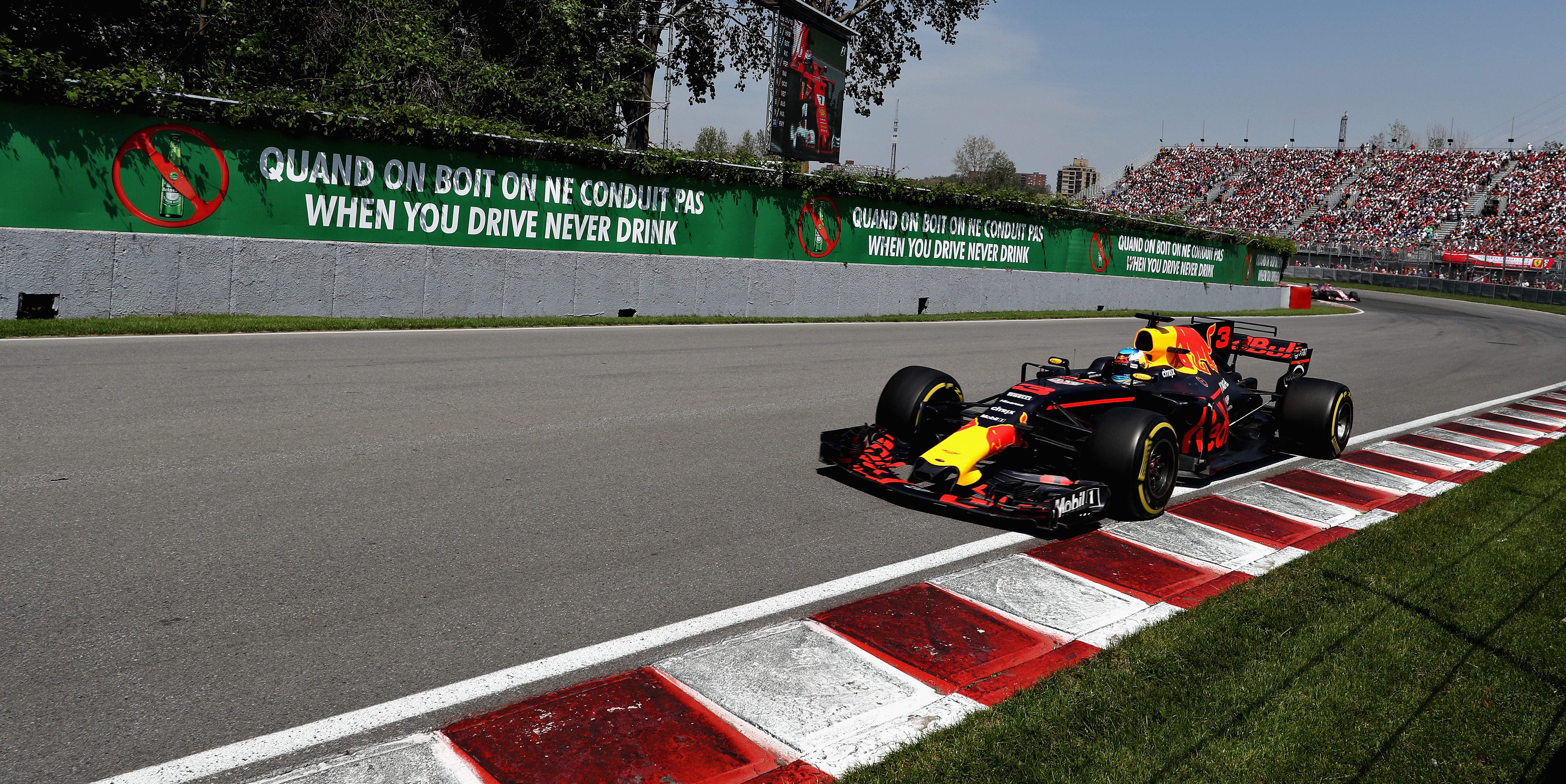 Horner: Red Bull can improve without engine update