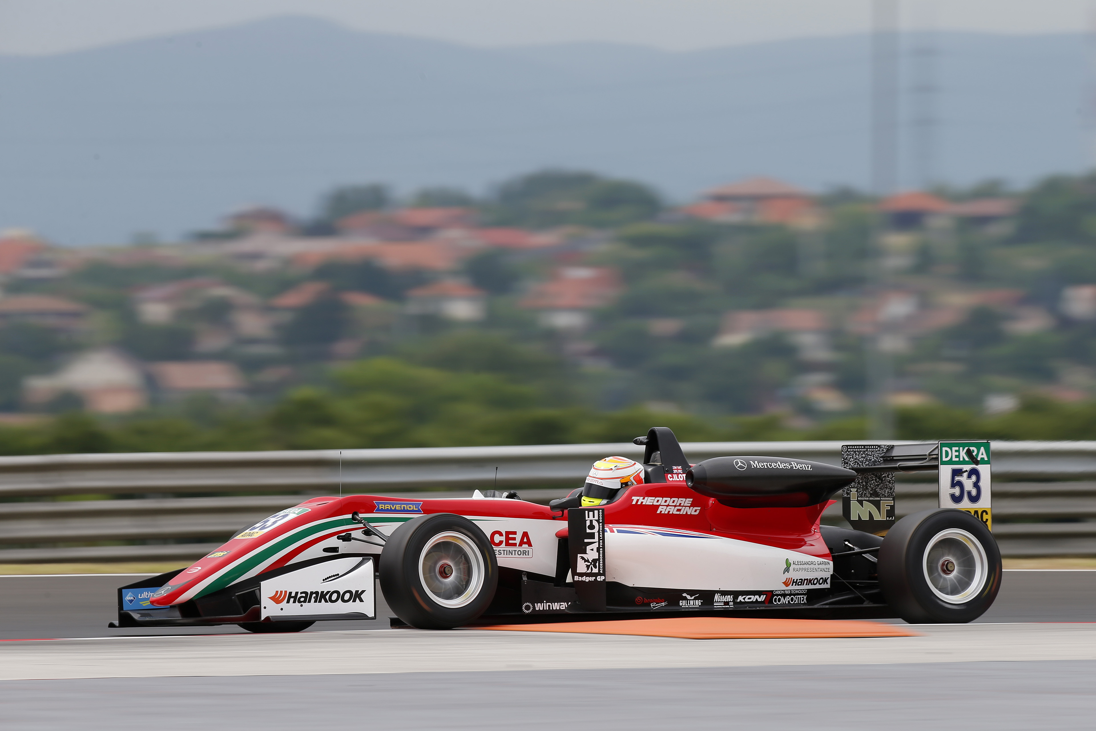 Ilott converts pole to victory in second Hungaroring race
