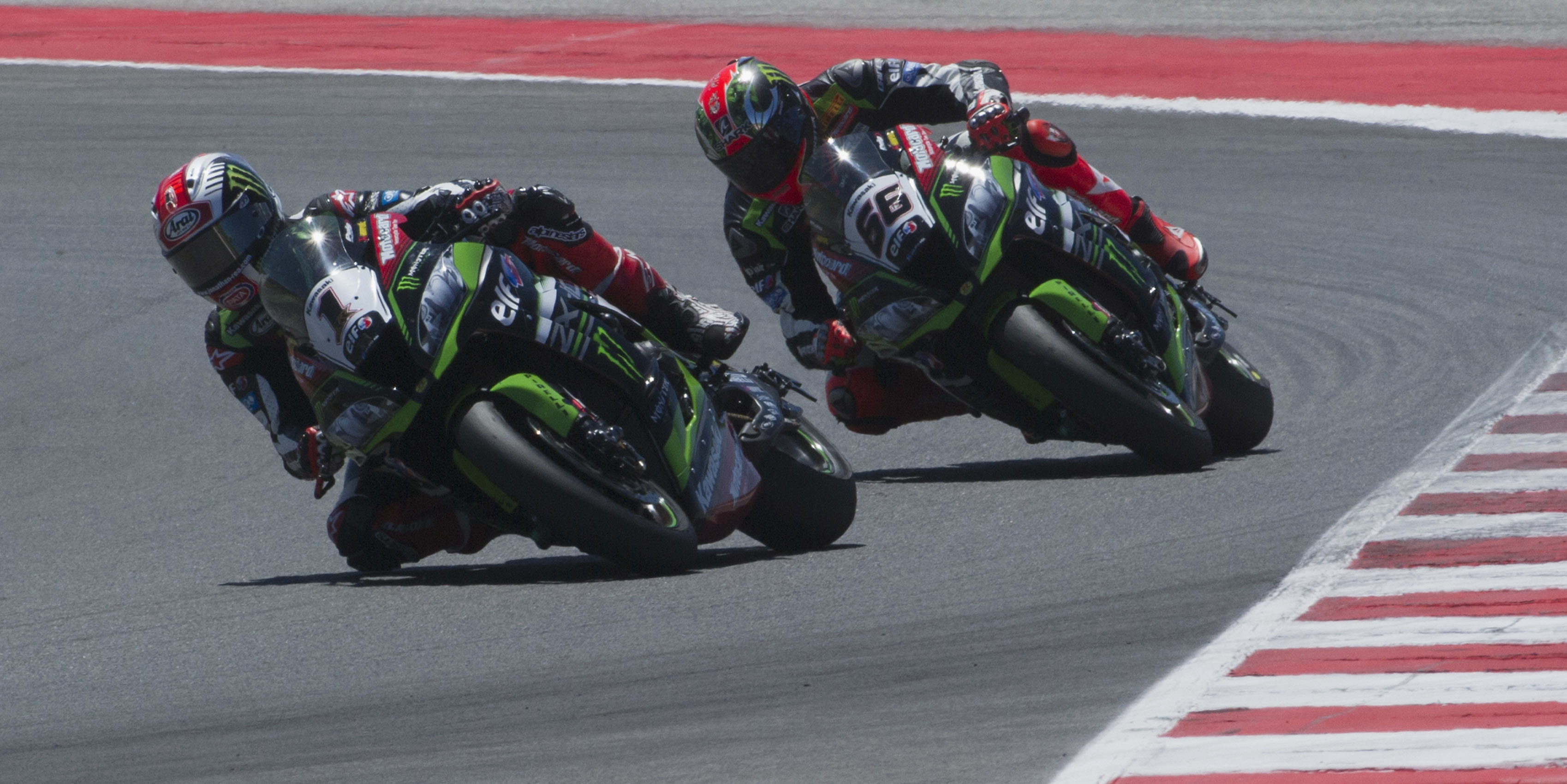 Rea cruises to race two win to extend championship lead