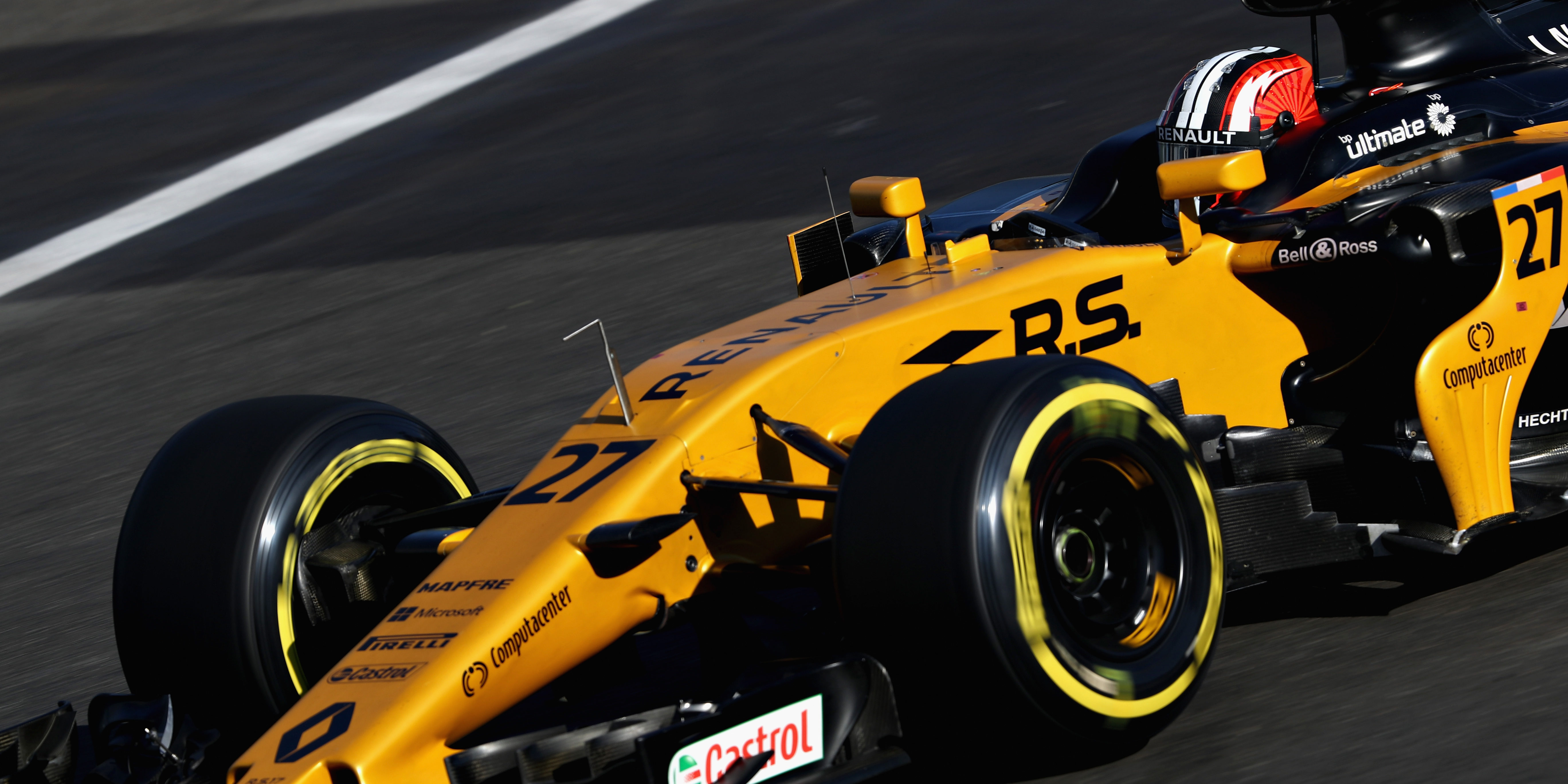 Renault hoping to match Mercedes engine by 2018