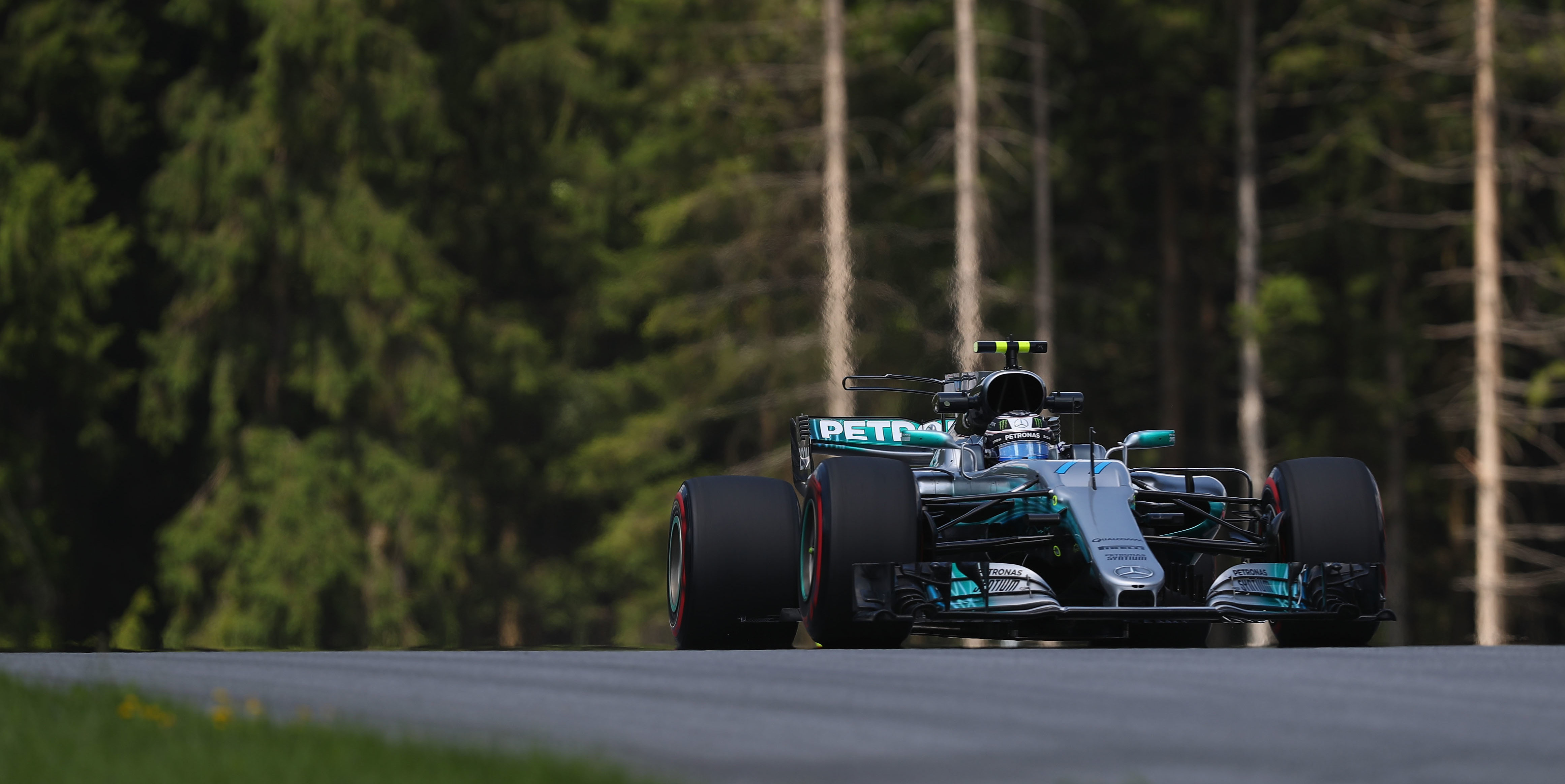 Bottas takes second career pole in Austria