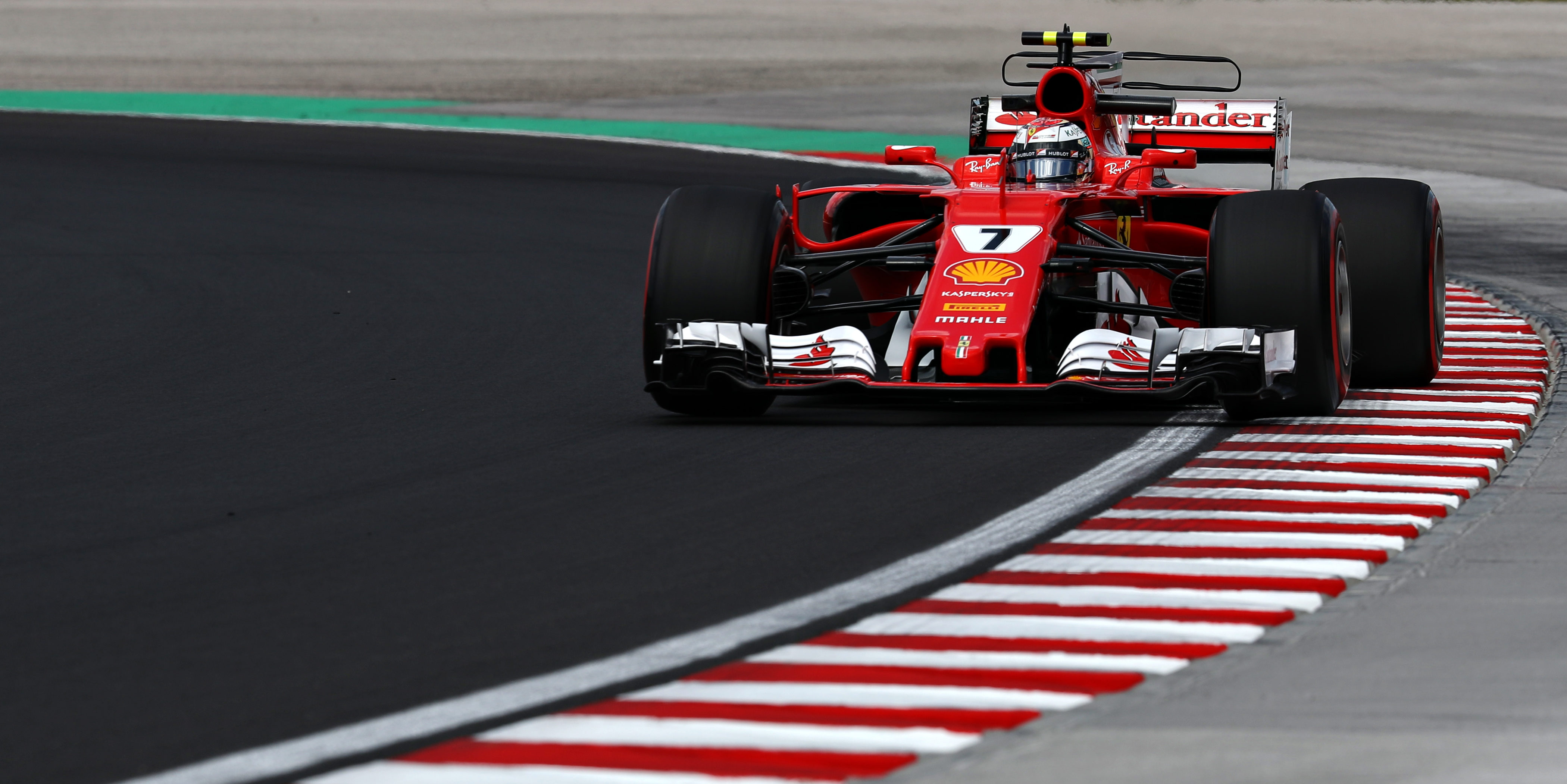 Raikkonen to remain at Ferrari for 2018
