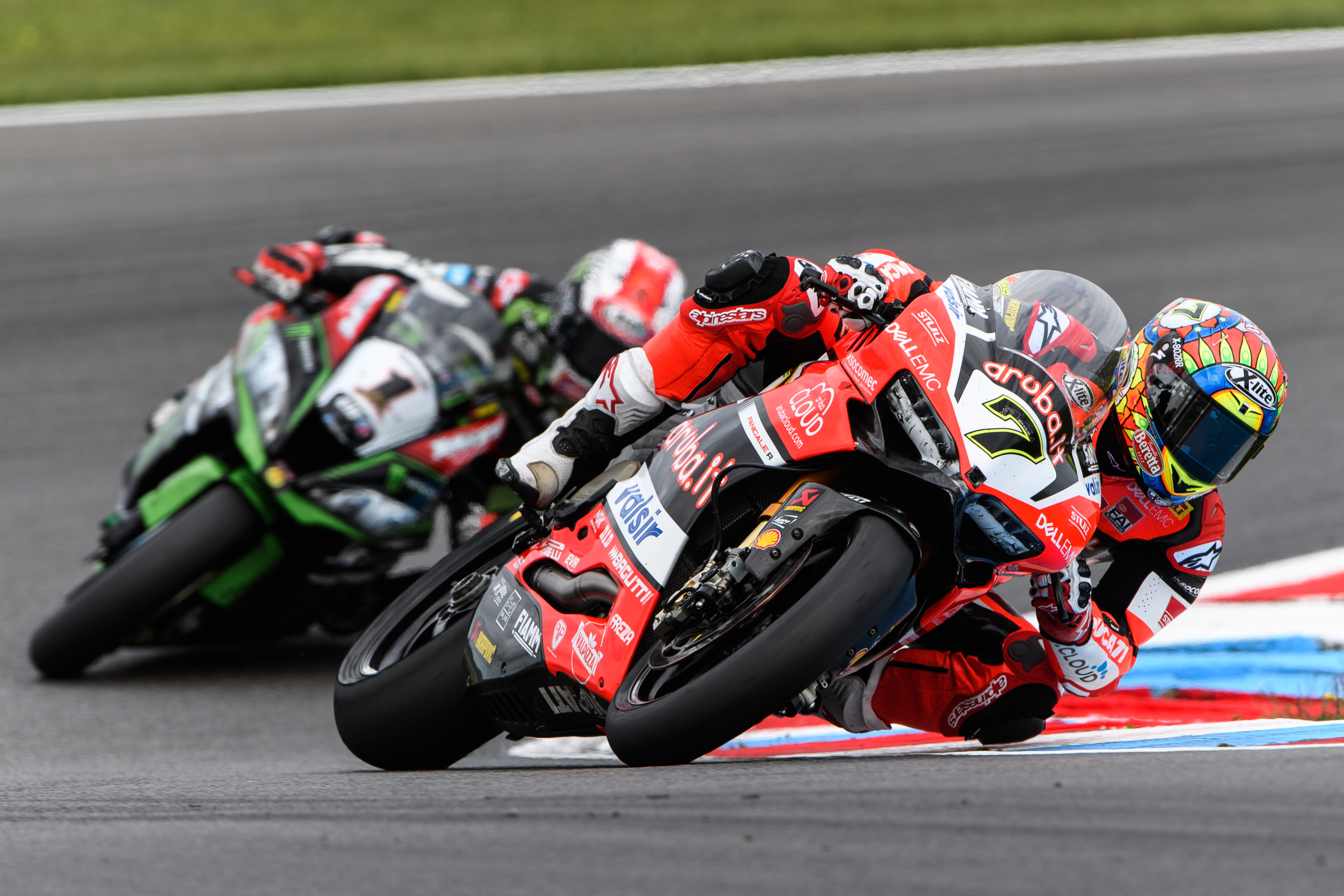 Davies doubles up at the Lausitzring