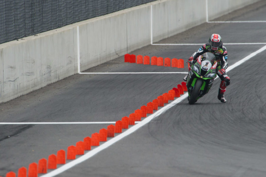 Rea leads Kawasaki one-two in Portugal FP1
