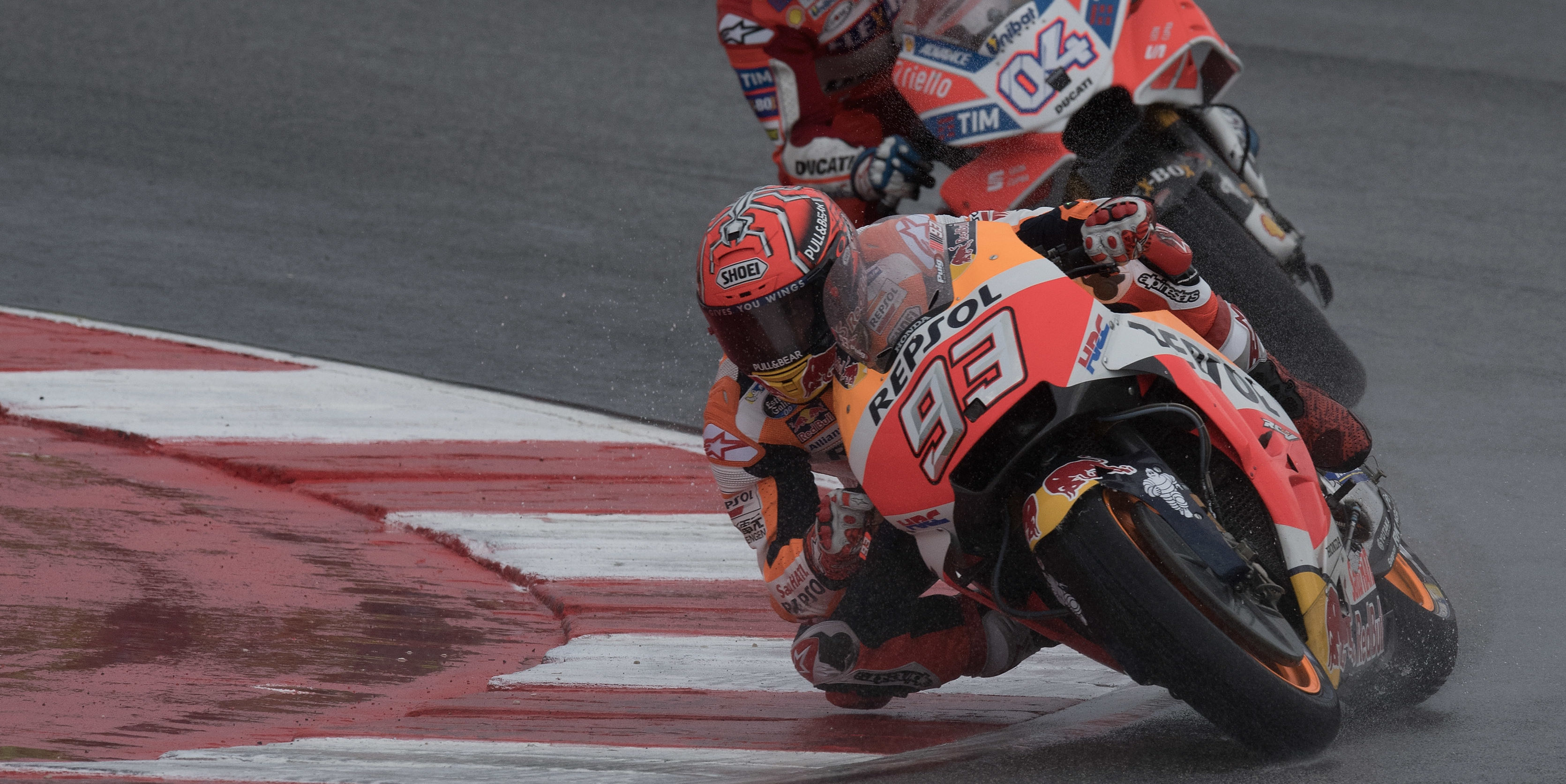 Marquez tops damp Aragon FP1, injured Rossi 18th