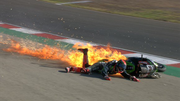 Fiery FP3 crash leaves Sykes with a broken finger