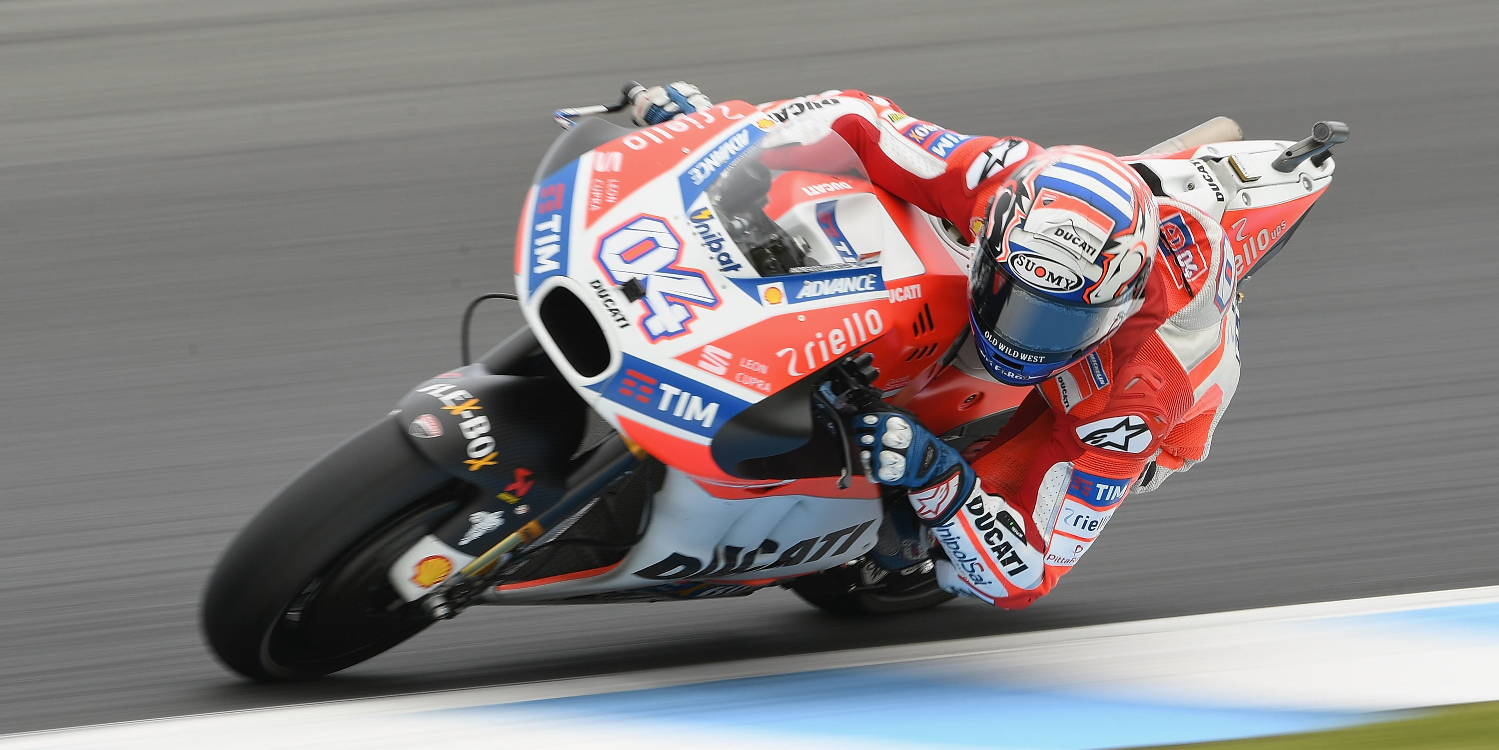 Dovizioso sets the pace in Sepang FP1, title rival Marquez fifth