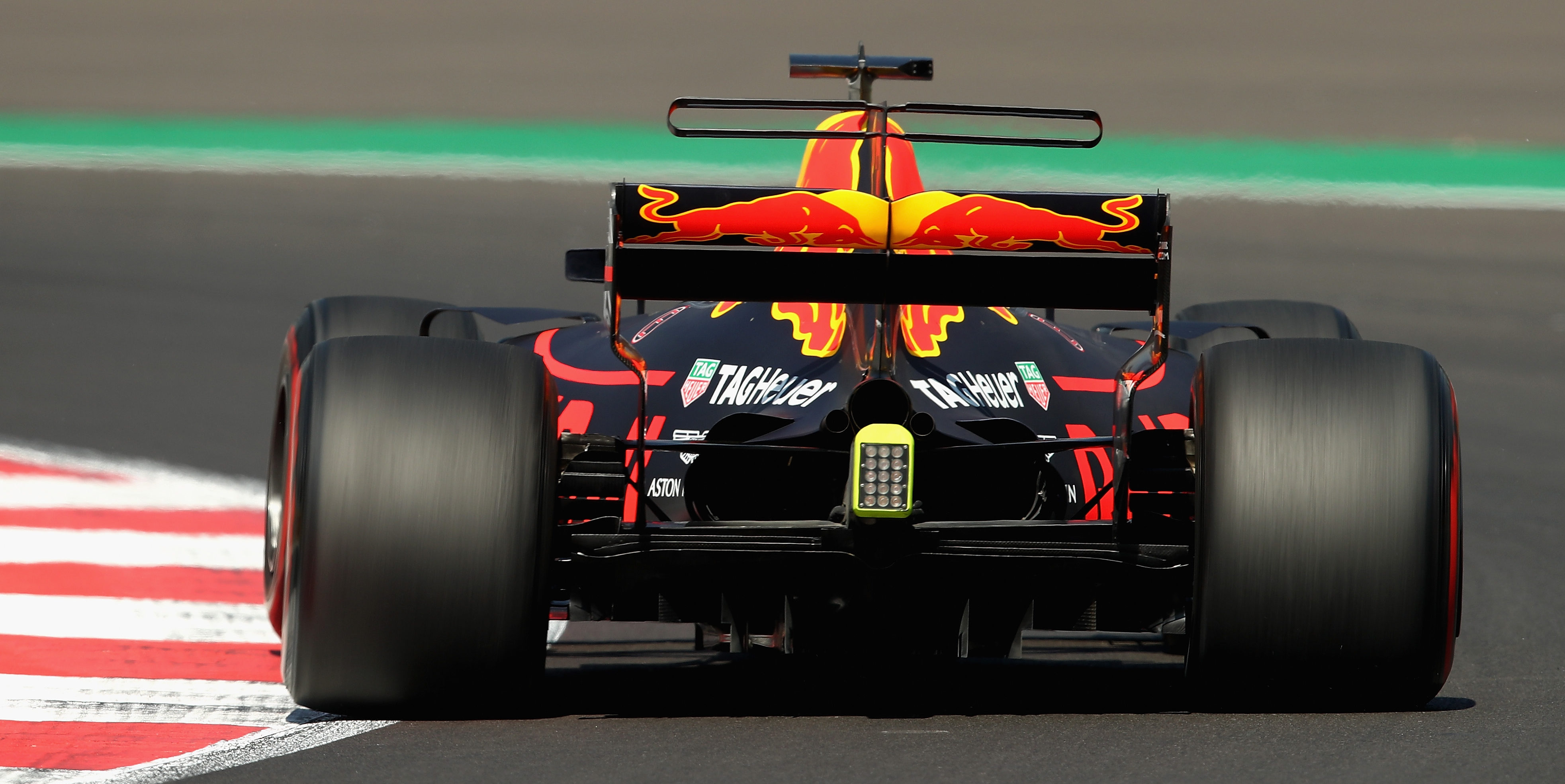 Ricciardo fastest in Mexico free practice two