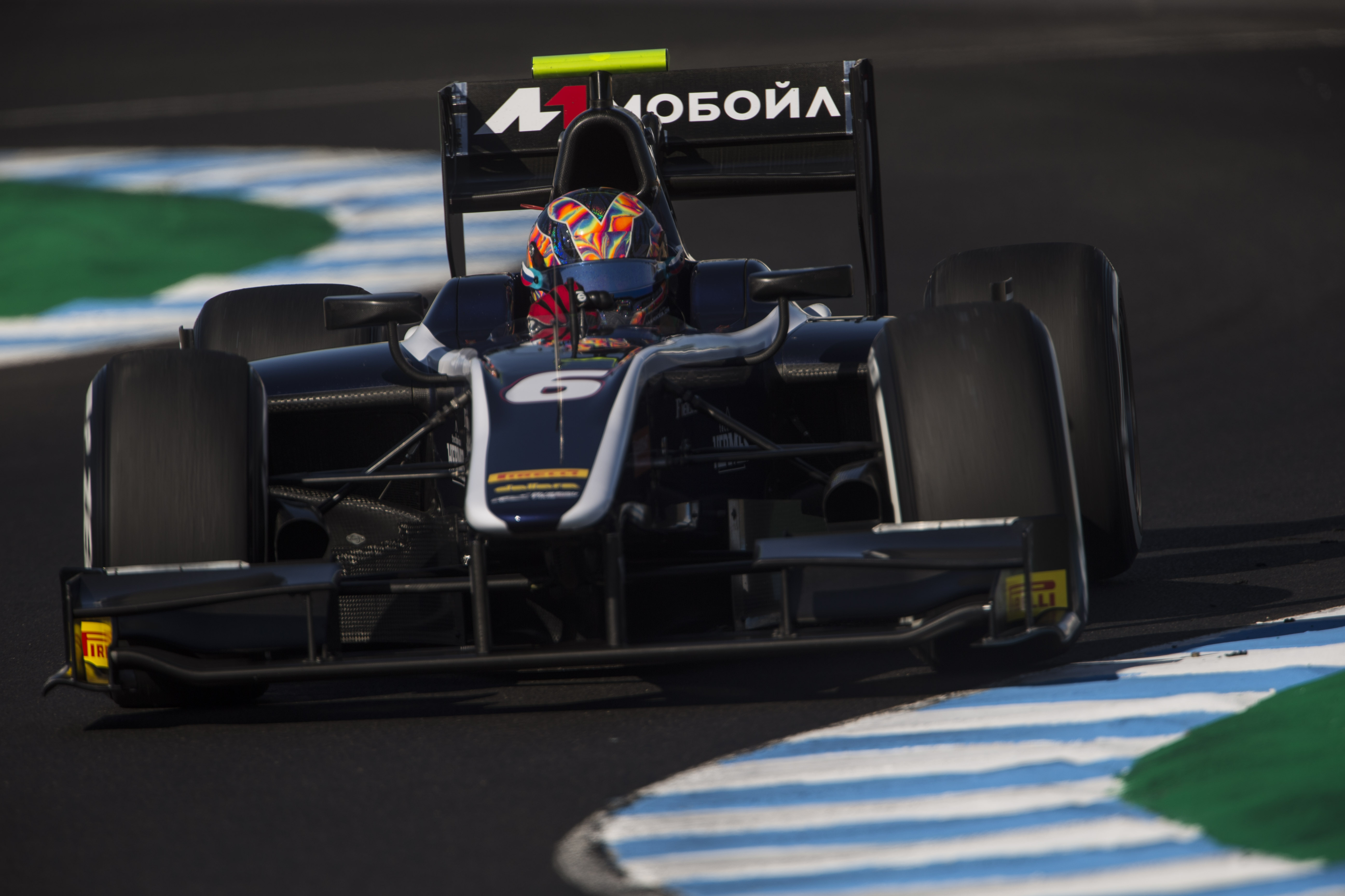 Markelov wins F2 sprint defined by tyre wear