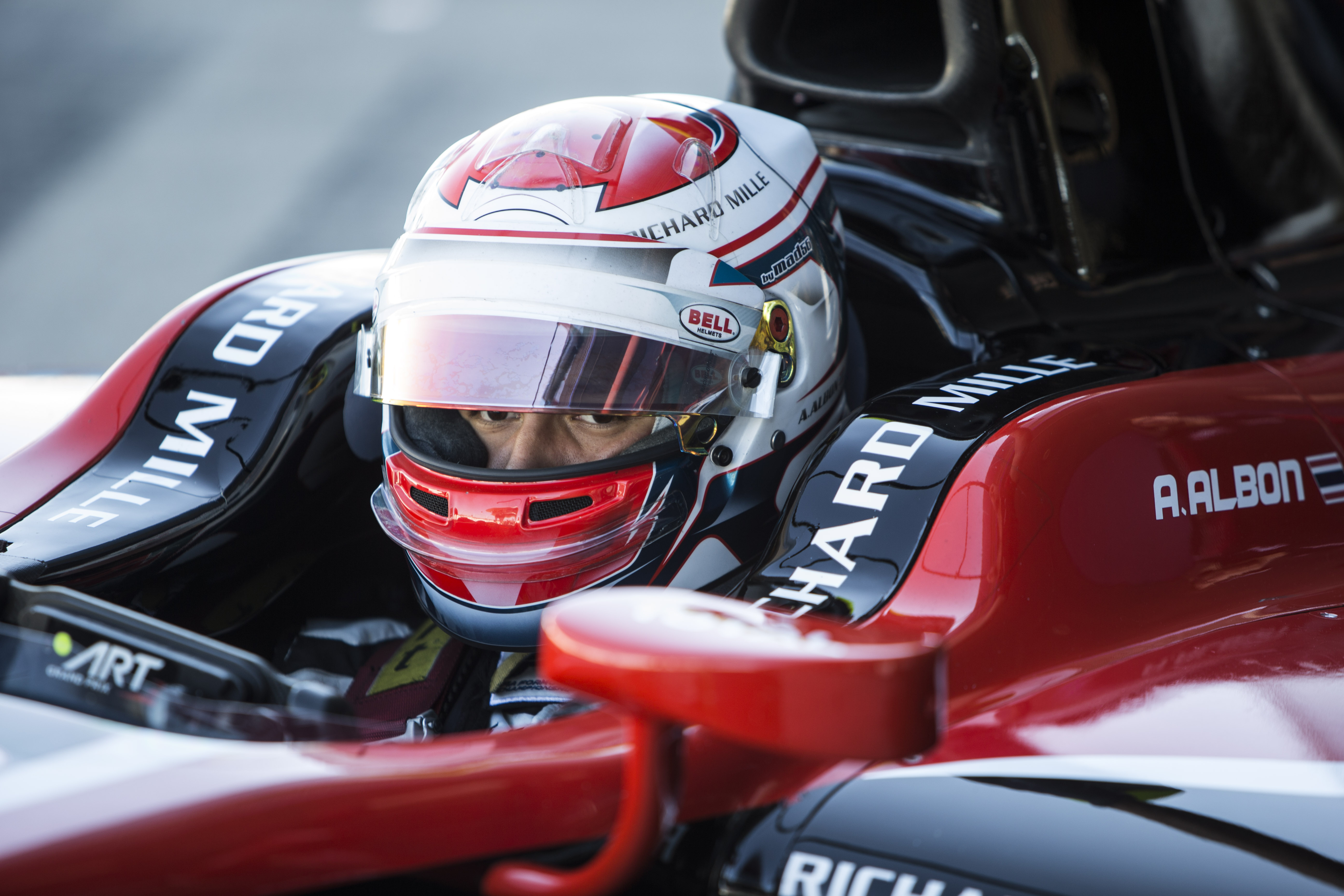 Albon tops tricky F2 practice in Abu Dhabi