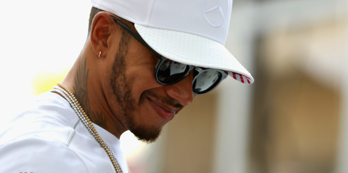 Hamilton open to helping Bottas in final races