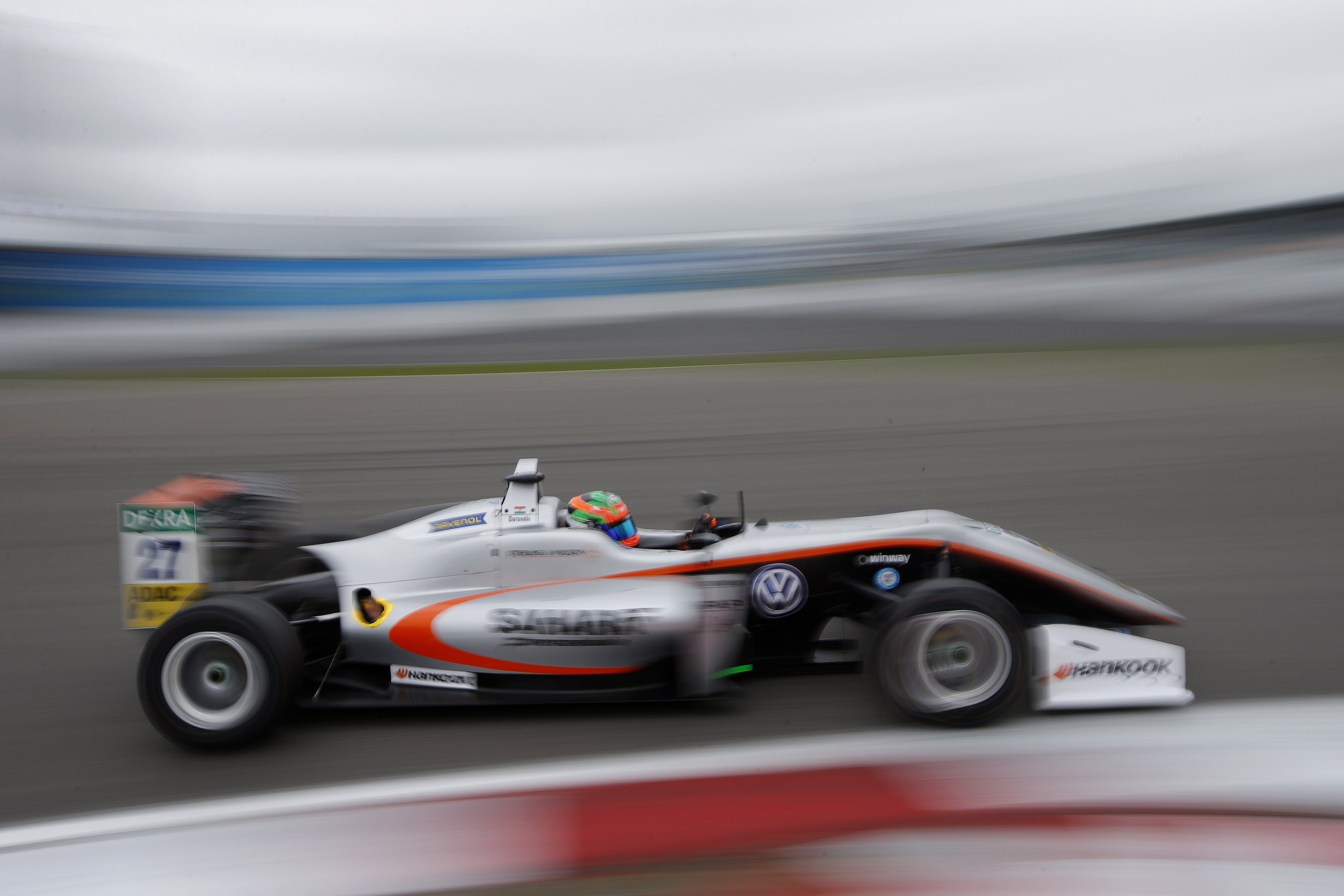 Force India junior Daruvala considered GP3 switch