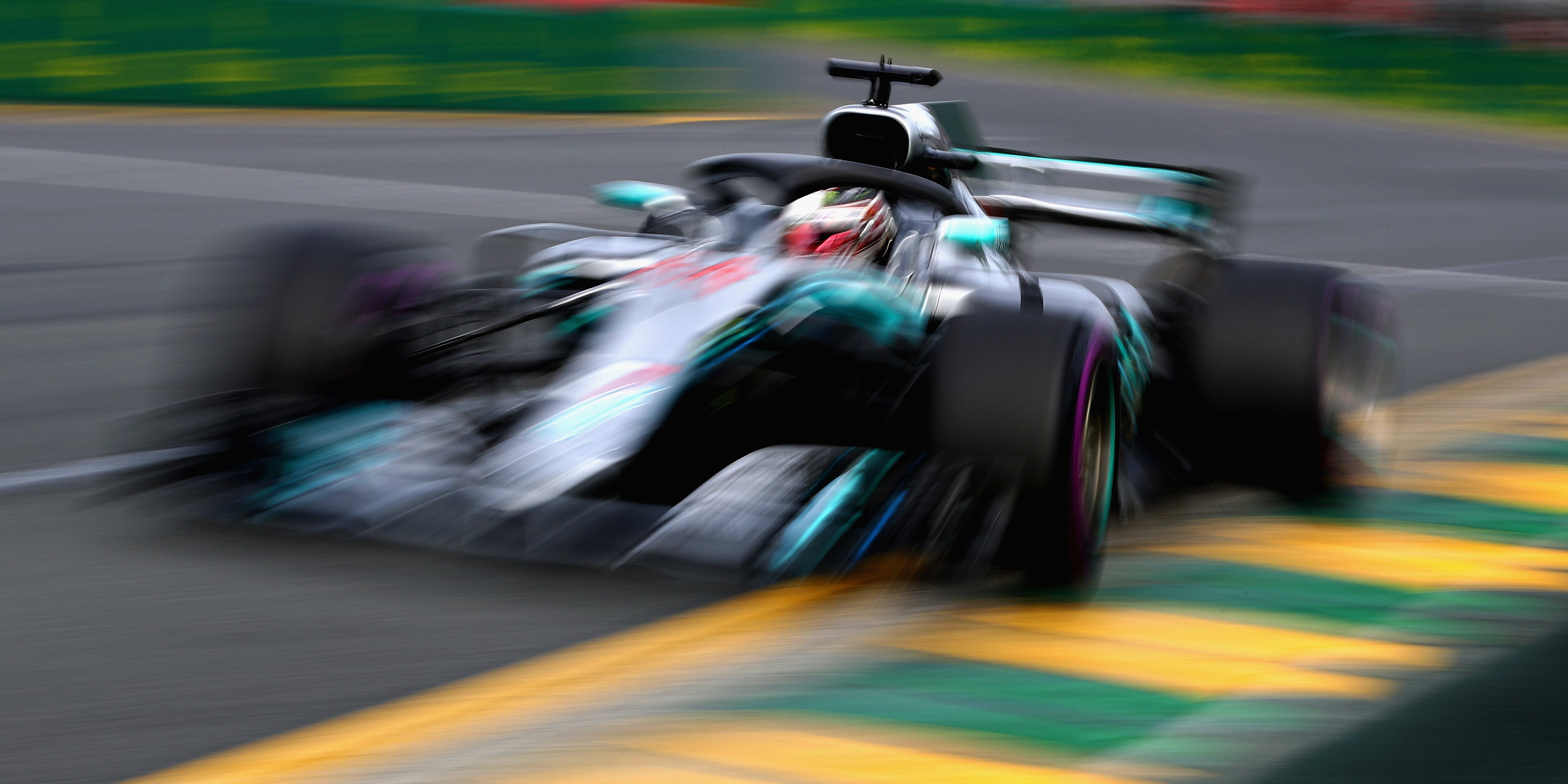 Hamilton takes seventh Australian GP pole