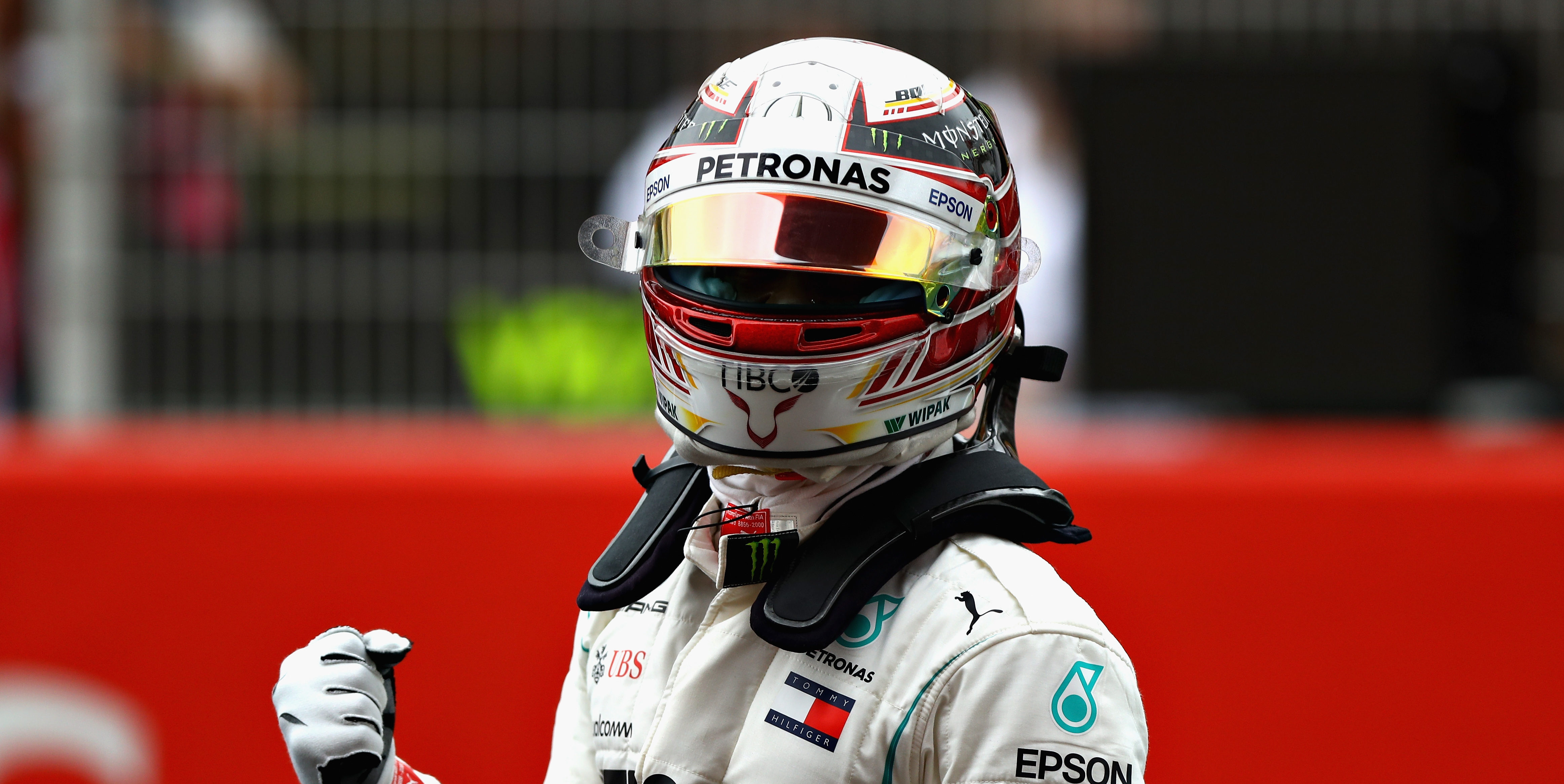 Hamilton leads Mercedes front row lockout, Vettel third