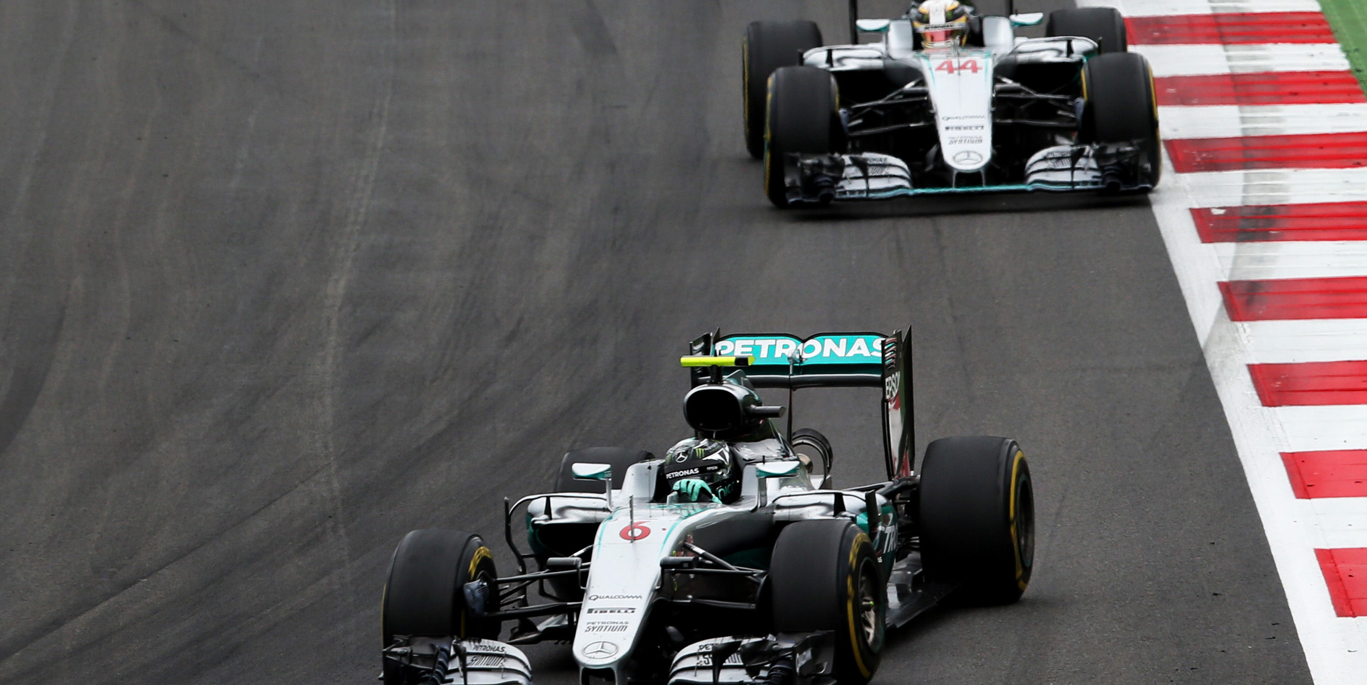 Flashback: Mercedes’ Hollywood clash in Speilberg