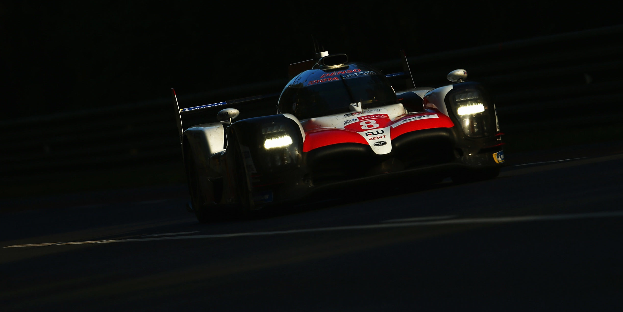 Toyota 1-2 with early laps in Le Mans qualifying one
