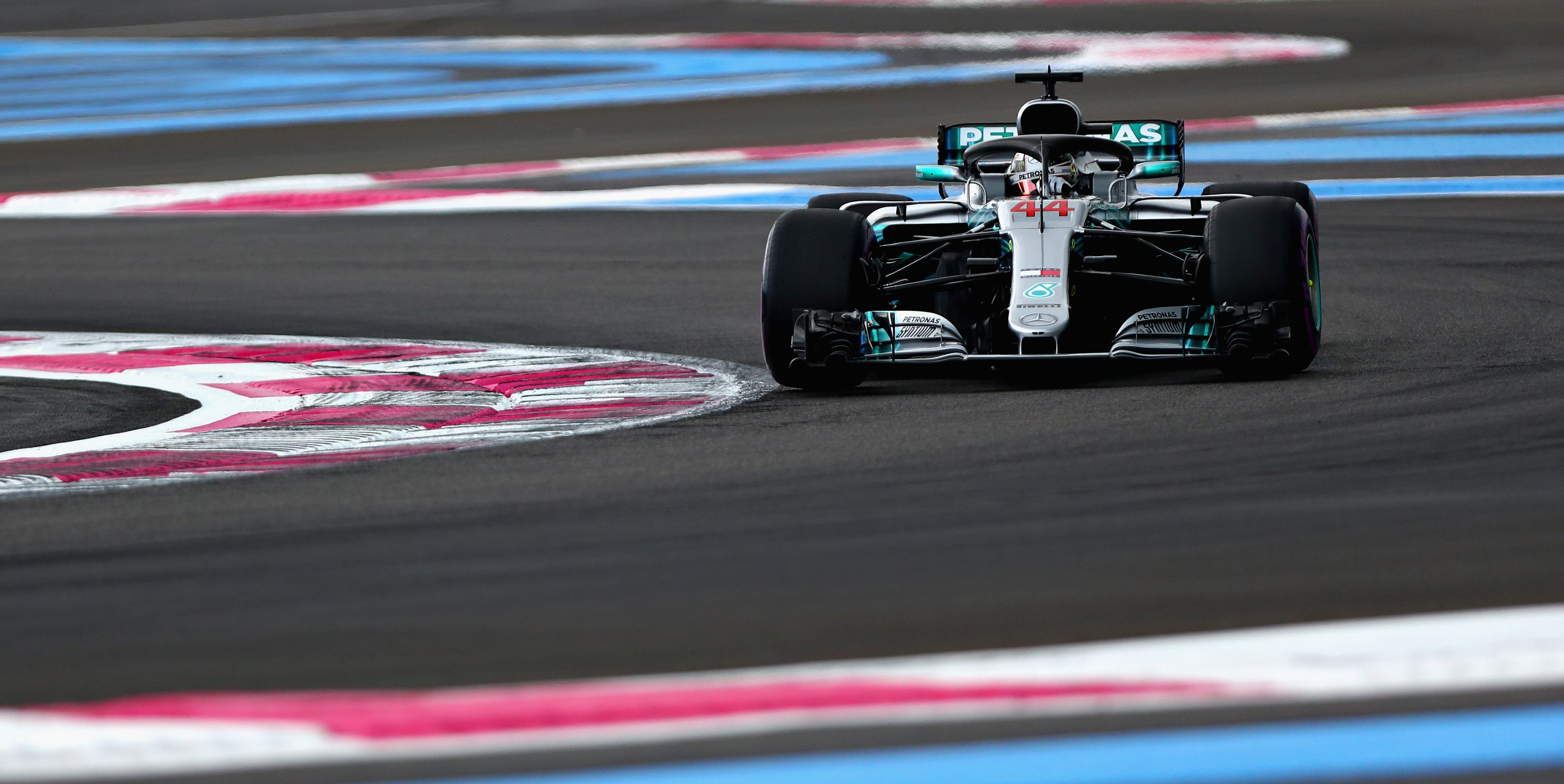Hamilton leads Mercedes front row lock-out