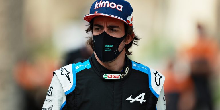 Alonso to have further surgery on fractured jaw post-season