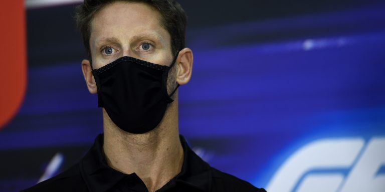 Grosjean completes seat fitting ahead of farewell F1 test