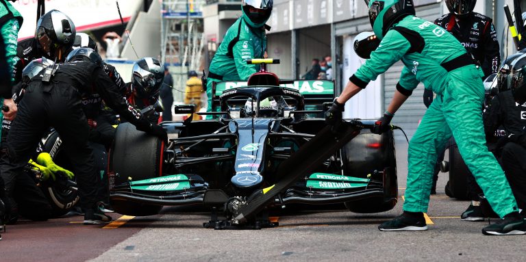 Mercedes still unable to remove wheel nut from Bottas’ car