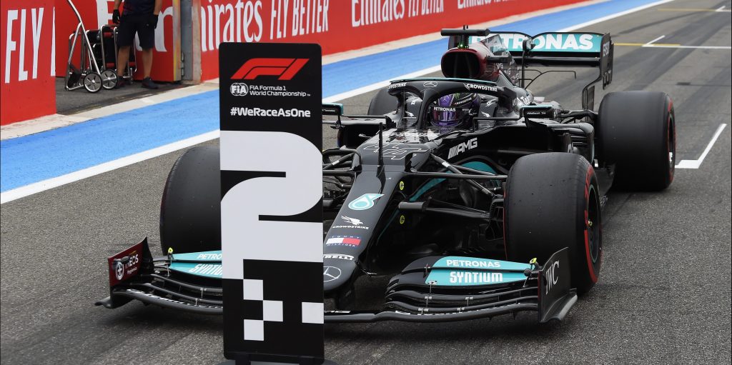 Hamilton happy to prove Mercedes chassis swap a ‘myth’