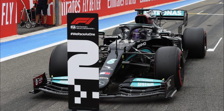 Hamilton happy to prove Mercedes chassis swap a ‘myth’