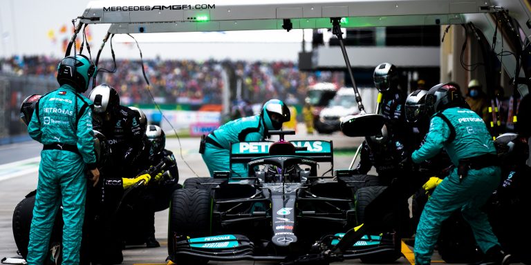 Pirelli doubtful Hamilton would have finished Turkish GP without pitting