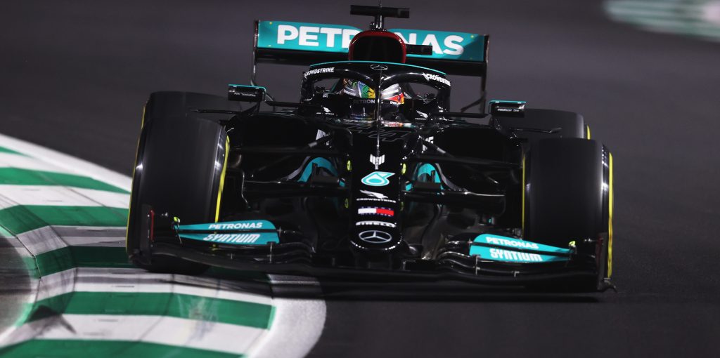 Hamilton warns Jeddah traffic leaving F1 drivers in ‘danger zone’
