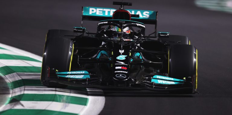 Hamilton warns Jeddah traffic leaving F1 drivers in ‘danger zone’