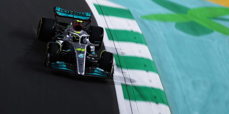 Hamilton blames ‘undriveable’ Mercedes for shock Q1 exit