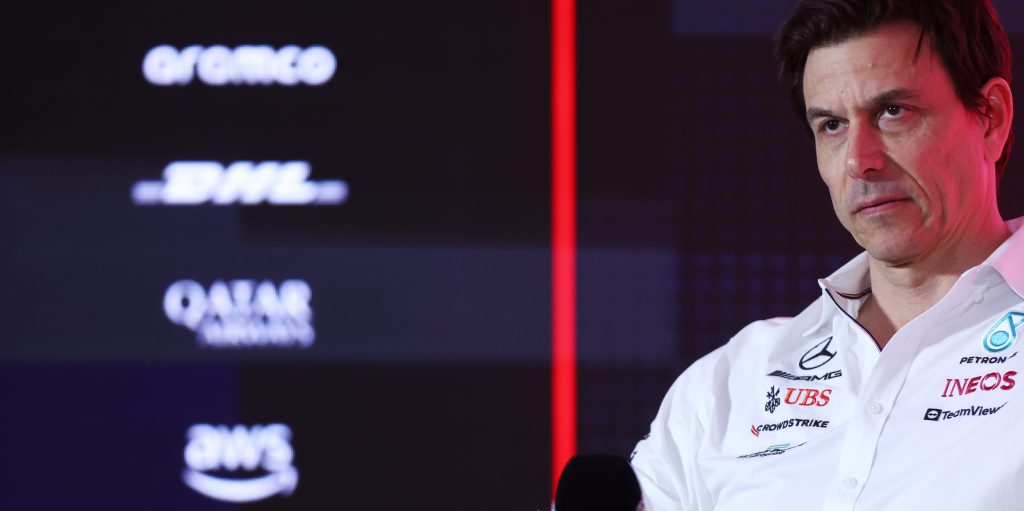 Mercedes ‘sticking together’ amid F1 troubles, says Wolff
