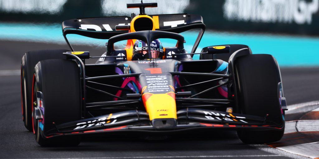 Verstappen discussed hard tyre F1 strategy with engineer before Miami GP