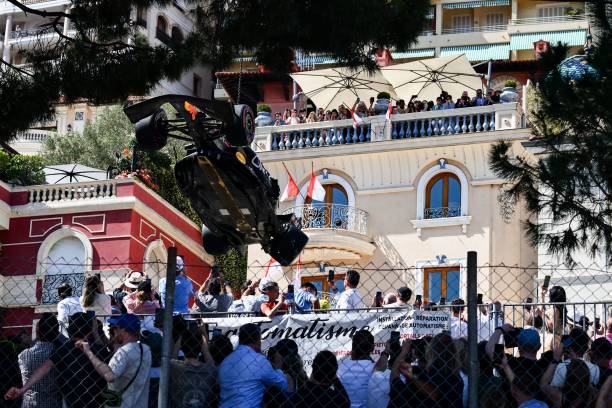 Horner unfazed by exposure of Red Bull’s RB19 floor in Monaco
