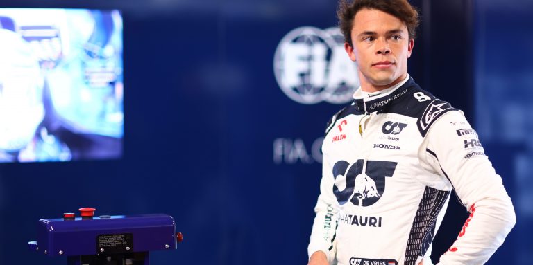 Marko: Horner was ‘not a big fan’ of De Vries signing at AlphaTauri