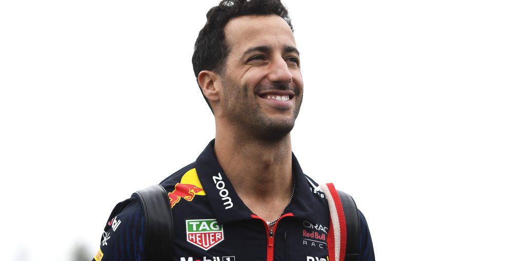 Ricciardo to race for AlphaTauri from Hungary as De Vries loses seat