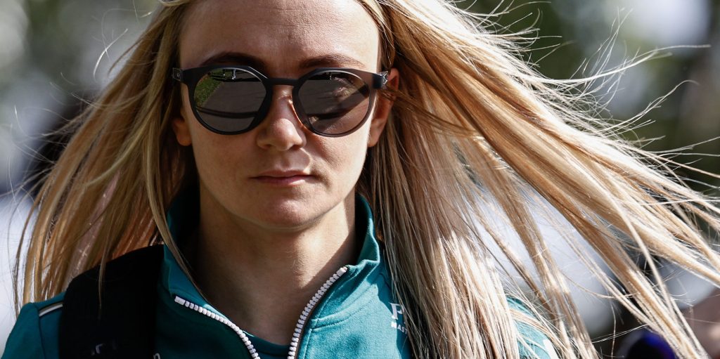 Jessica Hawkins: The first woman who drove an F1 car for 5 years