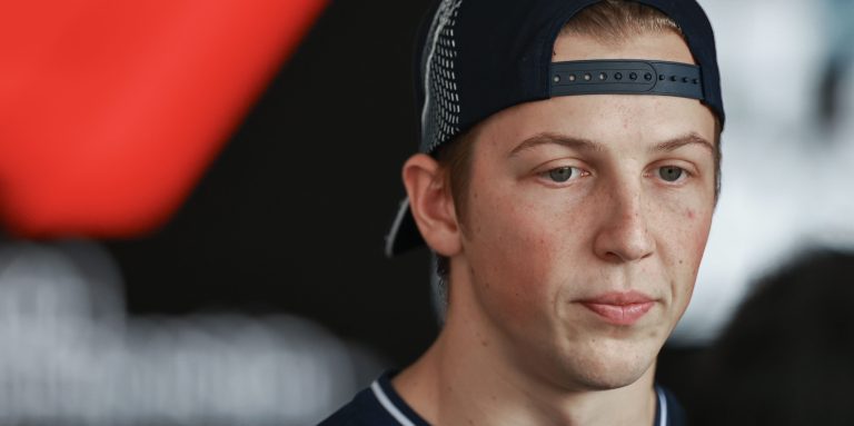 Lawson ‘wouldn’t be happy’ returning to F1 reserve role for 2024