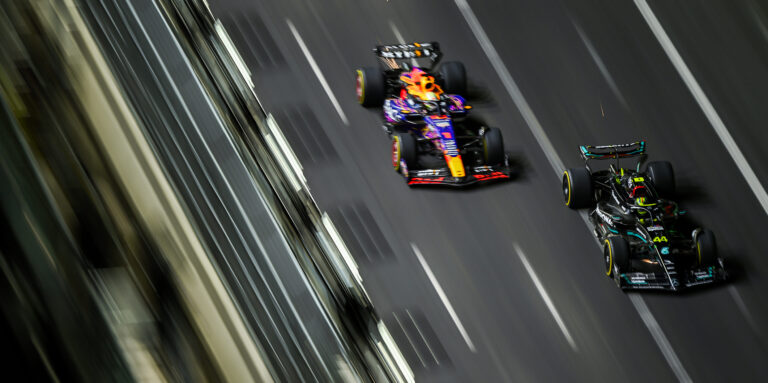 Hamilton: Horner ‘stirring’ Red Bull F1 seat claims