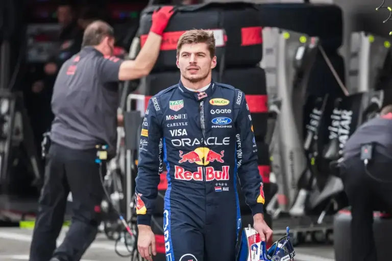 Red Bull’s chances of retaining Max Verstappen in 2027 seen as ‘very slim’
