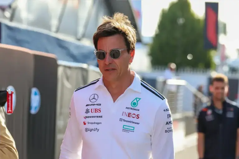 Toto Wolff’s blunt response to Mercedes “sandbagging” claims