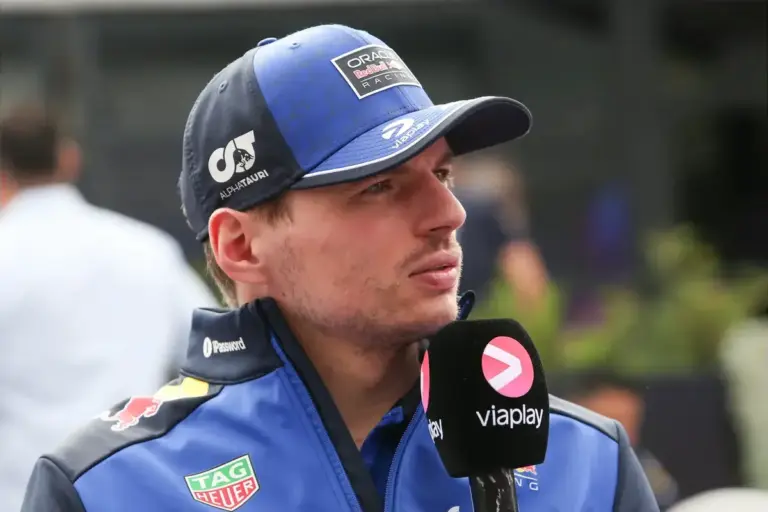 Verstappen slams paddock”snitch” after FIA private meeting leaks