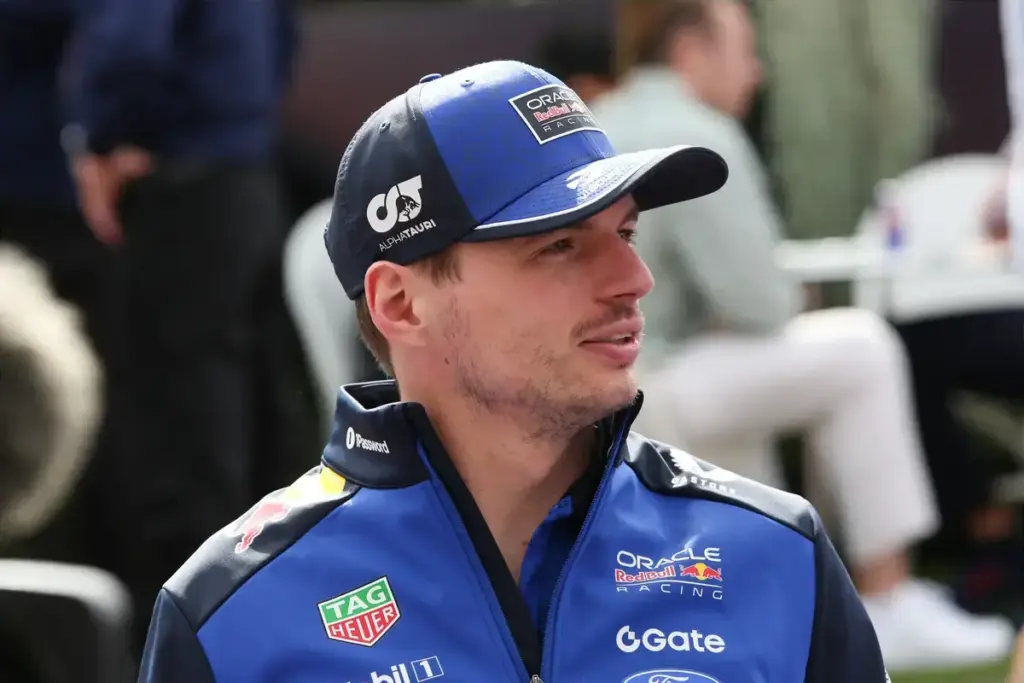 Verstappen forced to switch cars in Nürburgring NLS2 free practice
