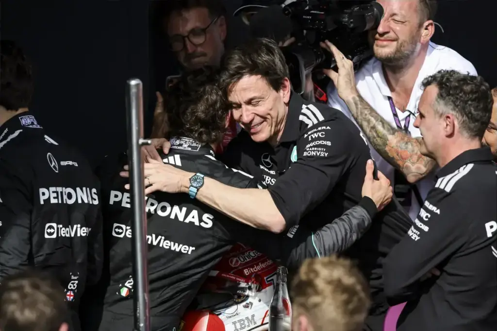 “Keep your feet on the ground”: Wolff warns against Antonelli’s WDC talk