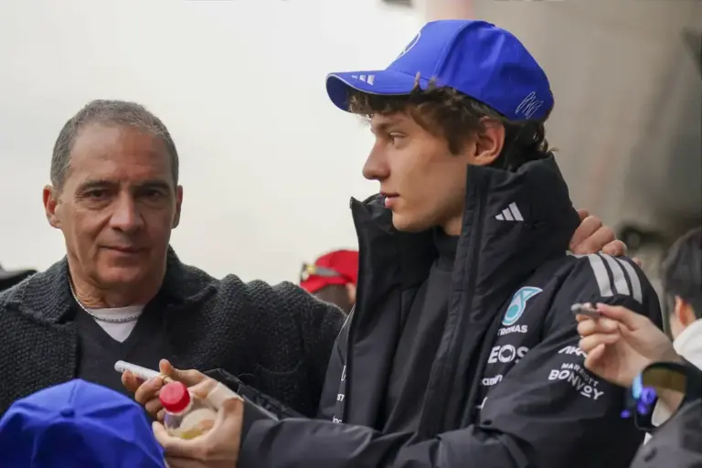 Kimi Antonelli’s father and Mercedes ‘cleared the air’ before historic Chinese GP win