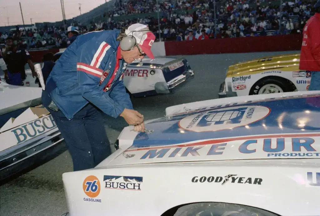 O’Donnell backs Dale Jr.’s Nashville push, but warns the road to NASCAR is a tough one