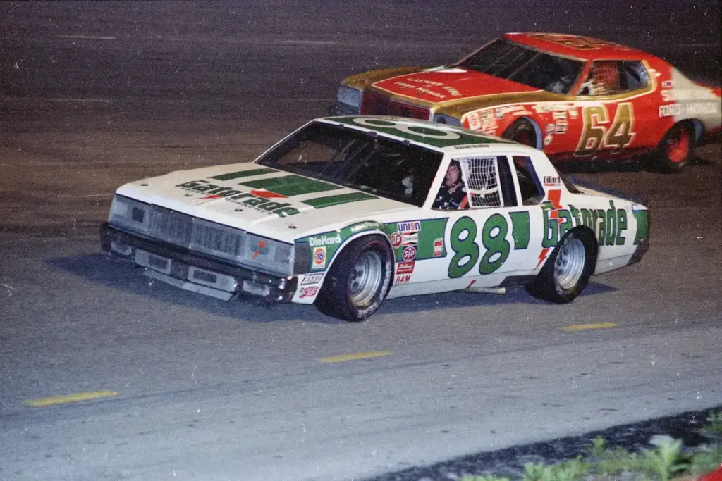 Mark Martin urges NASCAR to bring Cup racing back to Nashville Fairgrounds