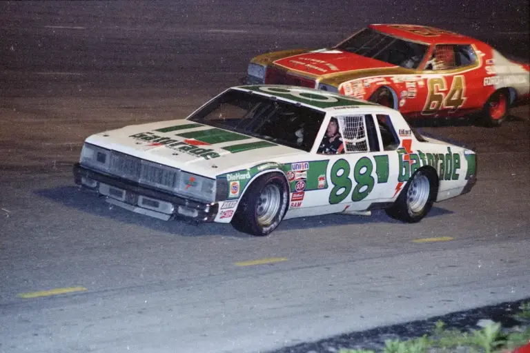 Mark Martin urges NASCAR to bring Cup racing back to Nashville Fairgrounds